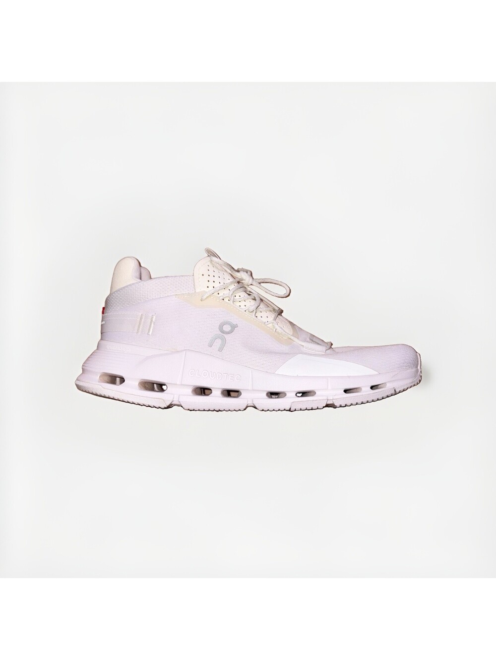 On Cloudnova 2 Women’s Size 10 All White CloudTec Lifestyle Running Sneakers